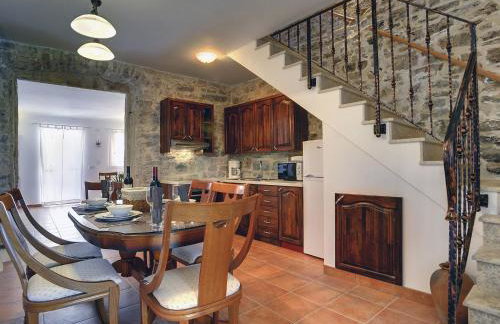 Holiday Home in Rojnici With Private Pool - Photo 36