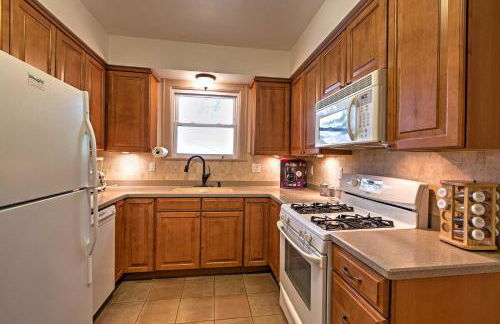 Hot Tub, Deck and Backyard Cozy Union Pier House! - Foto 9