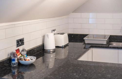 Central 1BDR Apartment By Torr Property Group Short Lets & Serviced Accommodation With Free WiFi Stratford Upon Avon - Foto 27