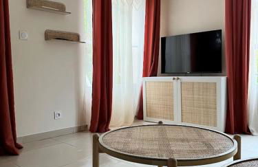 La provence avec piscine privative en campagne - Photo 4