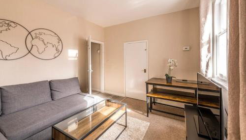 Newly Refurbished Coach House by Prescott Apartments - Foto 2