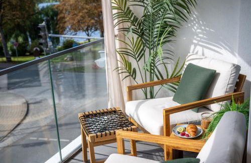 MAISUITES Eisvogel - Zentrale Luxuswohnung mit direktem Seeblick I Bis 4 Personen I Premiumküche I Boxspringbett I Kaffeevollautomat I Parkplatz I Barrierearm & Aufzug - Foto 49