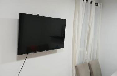 FLAT ACONCHEGANTE poucos min da praia - Foto 48