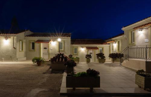 Nondas Apartments - Photo 29