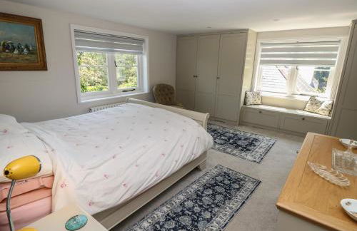 Guildford Farmhouse - Photo 25