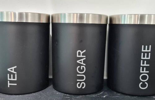 Luxury studio with parking whole unit to yourself - Photo 14