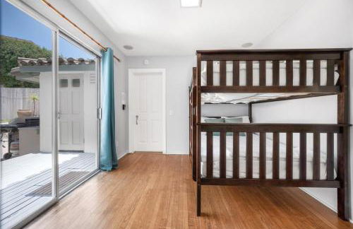 2BR-2 mins to Ocean-Sleeps 8-Pets - Photo 22