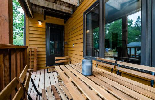 4BR Spacious Condo, Private Lake MI Beach Access, Outdoor Heated Pool - Photo 30