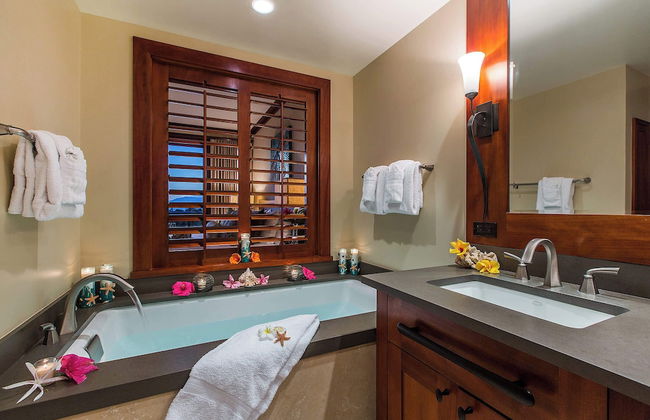 Hale Leilani Ko Olina Beachfront w/ Views! - Photo 9