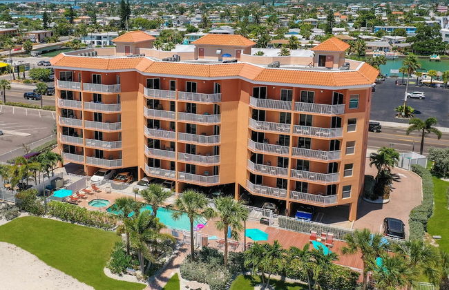 Surf Beach Treasure Island Resort - Foto 56