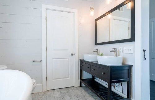 Historic and charming duplex in desirable midtown, close to the beach and strand - Foto 54