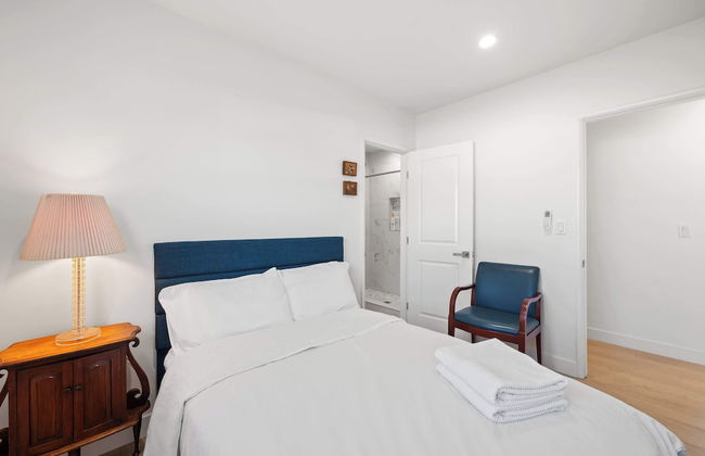 Cozy & Stylish Home Spacious, Fully Equipped Stay - Foto 2