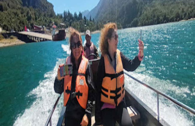 Excursion à l'estuaire de Reloncavi et au lac Tagua Tagua - Photo 1