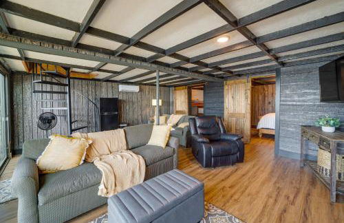 Private Hot Tub and Dock Lakefront Grove Retreat! - Foto 11