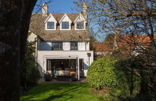 Oxfordshire Country Escape, 3 Bed Getaway - Photo 34