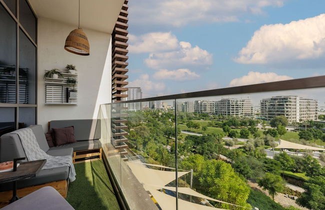 Luxurious Dubai Hills with balcony park view - Photo 30