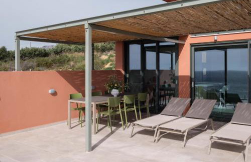 Casa Tarrha- Beachfront Villa with Heated Pool - Foto 13