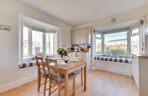 2 Bed in Sidmouth oc-mbmar - Photo 13