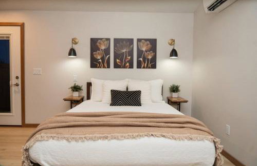 Studio Luxe - 1BR-1BA - Private Patio & Grill - Foto 3