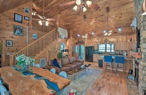 Lovely Lake Hartwell Retreat Dock, Deck and Grill! - Foto 9