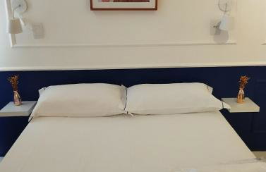 Private Boiserie Studio Apartment with Garage - Foto 35