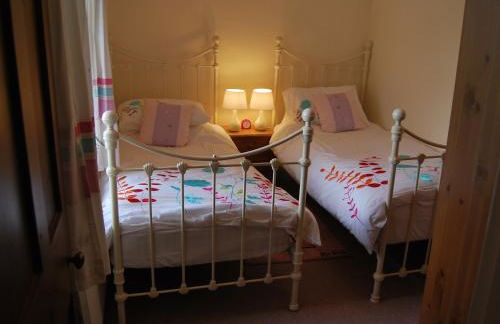 Shore Cottage - Photo 6