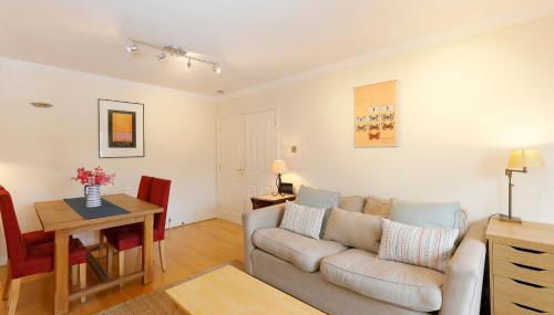 JOIVY Cozy apartment near National Theatre - Foto 4