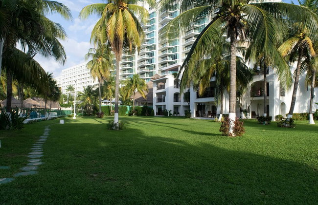 Oceanfront Condo at Voted Best Cancun Sandy Beach - Foto 36