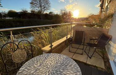 Comfortable 4BR stay in Bourne, Free Parking, Sleeps 7, Families & Contractors Welcome - Foto 35