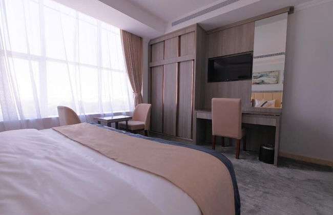 NARS Plus Al Basateen - Foto 24