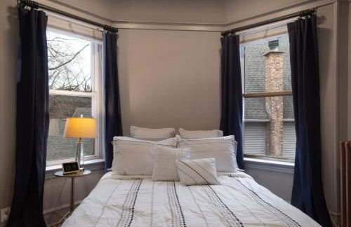 Elegant and Chic 2Bed 2Bath steps from the lake! - Foto 22