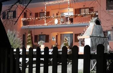 Artemis Apartments - Photo 2