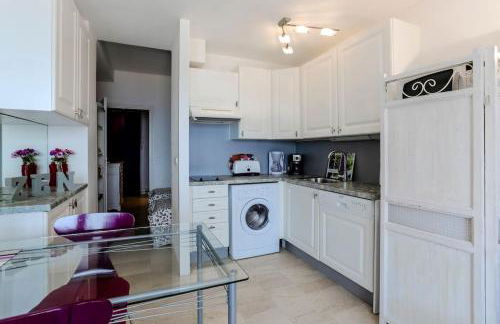 French Riviera 1 bedroom on the beach facing Cannes - Foto 22