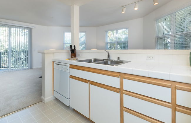 Bluebird Suites in North San Jose - Foto 11