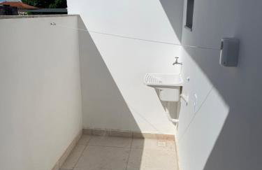 Loft ROMA para Casais, em Iguaba Grande, 3 Pessoas, 150 metros da praia - Foto 10