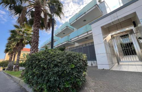 Palm Grove House con terrazzo e box privato - Foto 2