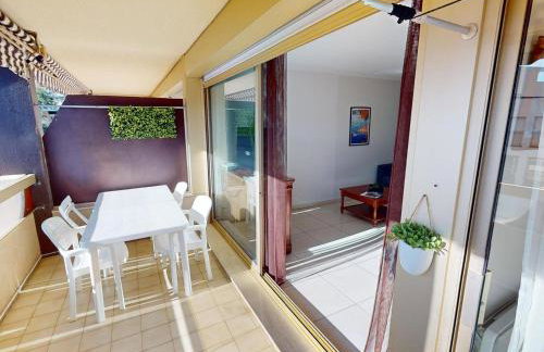 2P calme avec terrasse, piscine, parking et wifi - FR-1-196-368 - Foto 1