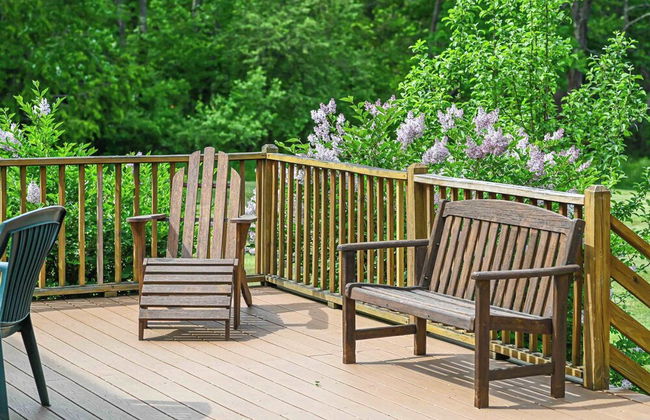 4 BDR w/ Private Hot Tub, Backyard and Deck! - Photo 38