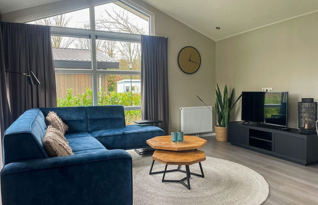 Chalet by Park Pond in the Netherlands - Photo 7