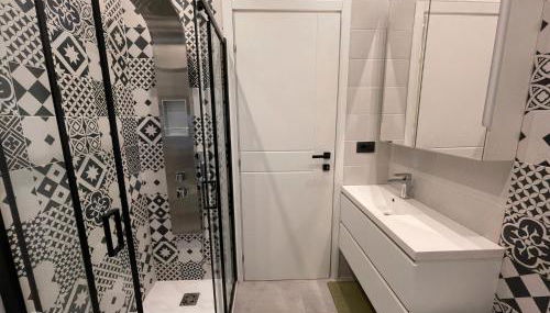 R39 Modern Apartment with Private Parking - Foto 4