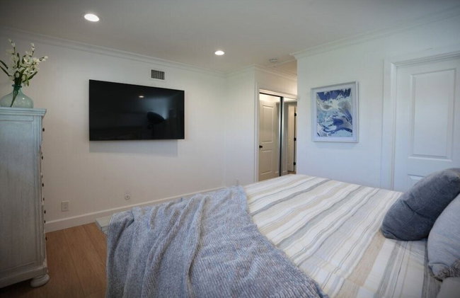 Awesome 5 Bedroom 3 Bath Pool Home With In-ground Jacuzzi - Foto 27