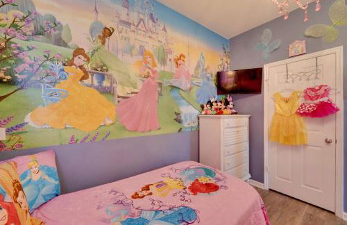 Pool, Themed Rooms and Arcade Disney Escape - Foto 24