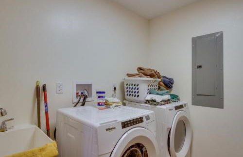 Hines Vacation Rental with Grill Walk to Lake! - Foto 20