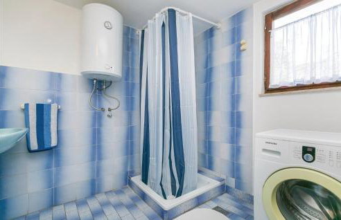 1 Bedroom Pet Friendly Home In Zagorje - Foto 21