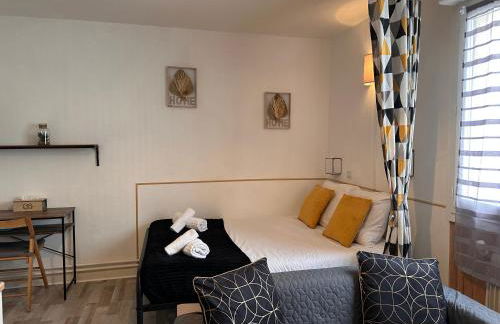 ORLEANS CENTRE PROCHE GARE - Appartement fonctionnel Résidence calme Parking privé gratuit - LE CENTRAL ELEGANCE - Foto 2