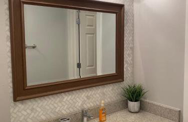 6BR Downtown Side-by-Side Townhomes 2 Garages - Foto 23