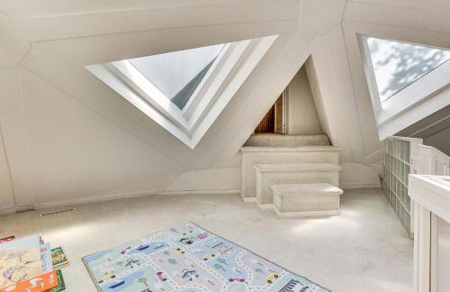 Walk to School House Winery Home with Deck! - Foto 15