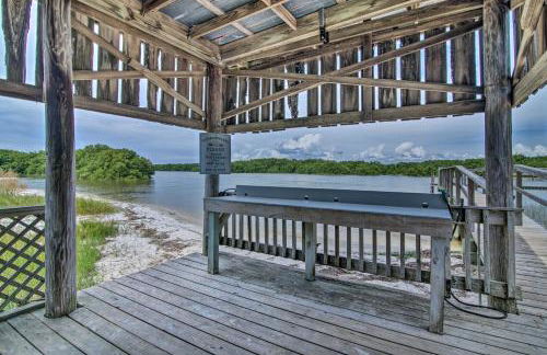 Walkable Beachfront Retreat on Cedar Key! - Foto 30