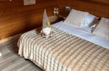 Chalet avec Jacuzzi et Piscine, déco soignée esprit cocooning - Foto 43