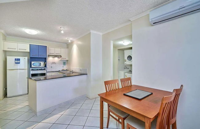 North Cove Waterfront Suites - Photo 11